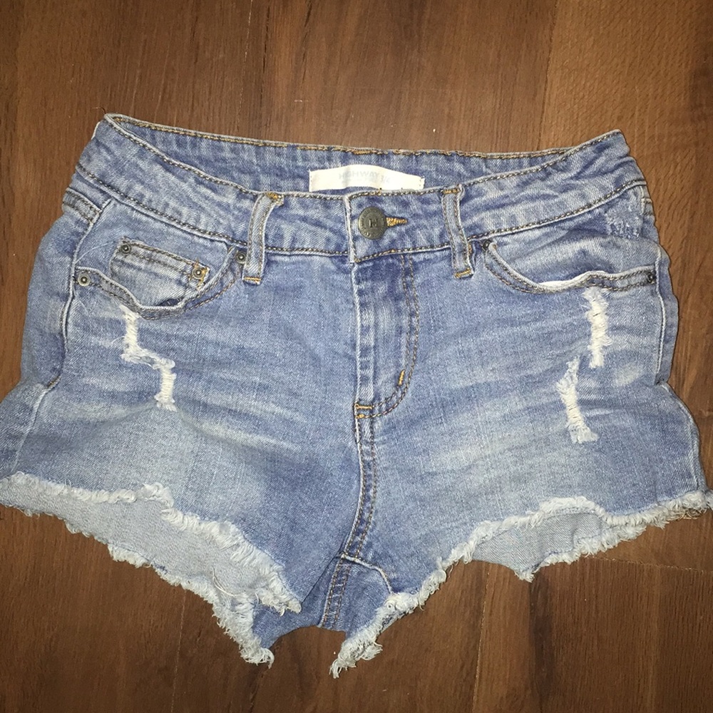 Light blue distressed shorts